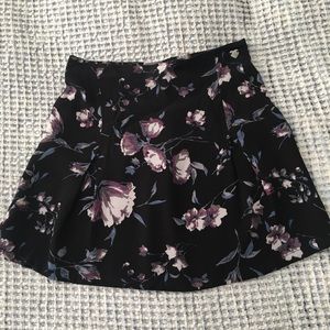 Kendall & Kylie floral mini skirt!